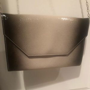 Halogen Clutch with crossbody